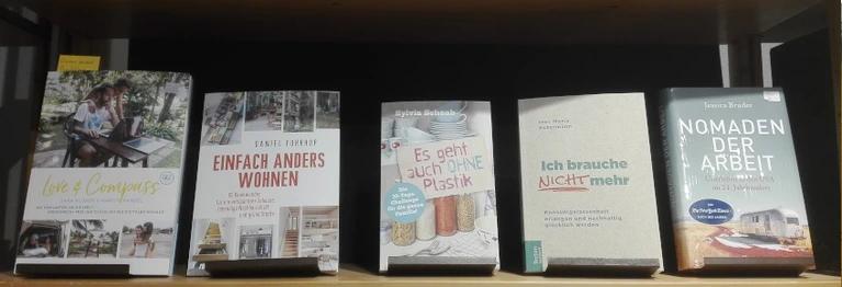Foto: Bücher zu den Themen Globaler Wandel, Ökologie u.ä.