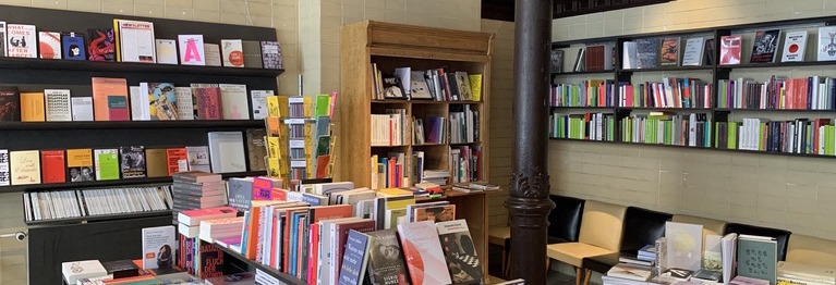 In unserem genialokal Onlineshop könnt ihr stöbern und Euch über unsere Veranstaltungen informieren.

Wir freuen uns auf Euren Besuch!
Anke, Daniel und Lisa