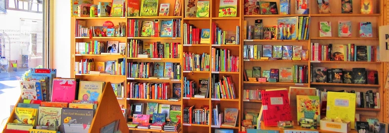 Innenanschicht Laden, Kinder- und Jugendabetilung