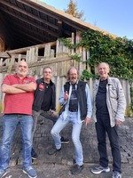 Live-Musik Im Cafégarten-Eisdiele, nur bei schönem Wetter!