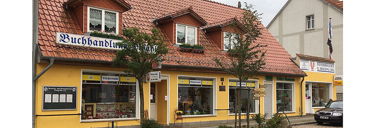 Unsere Buchhandlung Pofahl in der Breite Straße 27 in Torgelow. Telefon: 03976 - 20 24 06, E-Mail: buchhandlung-pofahl.torgelow@t-online.de