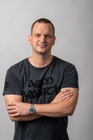 Lesung mit DR. NICO ROSE – LIVE