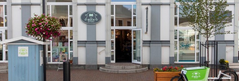 oder Sie kontaktieren uns unter:
Neu per Whatsapp: 0176-50875944
Telefon: 04551-99 96 505 oder per Email: info@buch-se.de