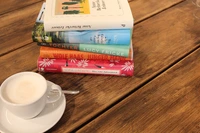 "Kaffeeklatsch & Büchertratsch" - AUSVERKAUFT!