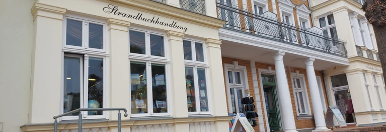 Das Team der Strandbuchhandlung Zinnowitz wünscht all seinen Kund*innen ein frohes Osterfest!